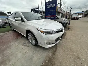 Toyota Avalon Limited 4dr Sedan (3.5L 6cyl 6A) 2014 White