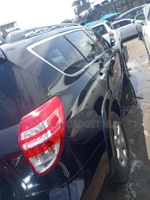 Toyota RAV4 2010 Black