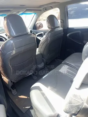 Toyota RAV4 2010 Black