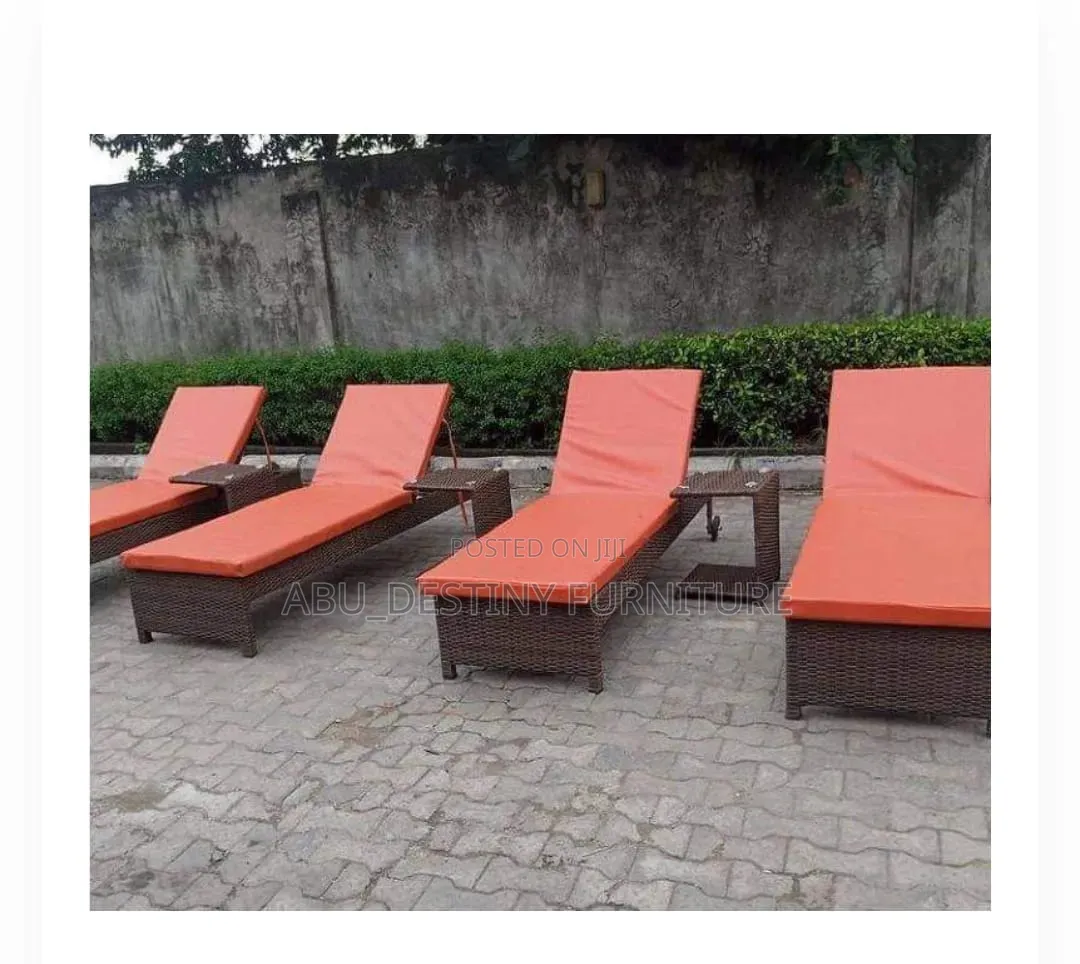 Rattan Pool Bed With Side Sool