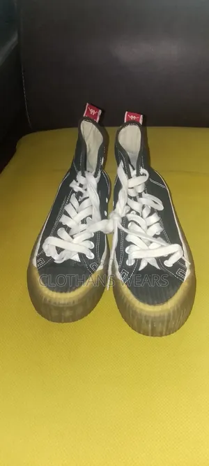 Footwear in Good Condition