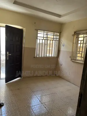 1bdrm Room & Parlour in Federal Housing, FHA for rent