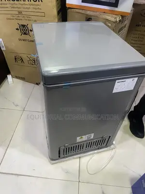 SKYRUN BD-100HNW 100L Deep Freezer With Interior Light