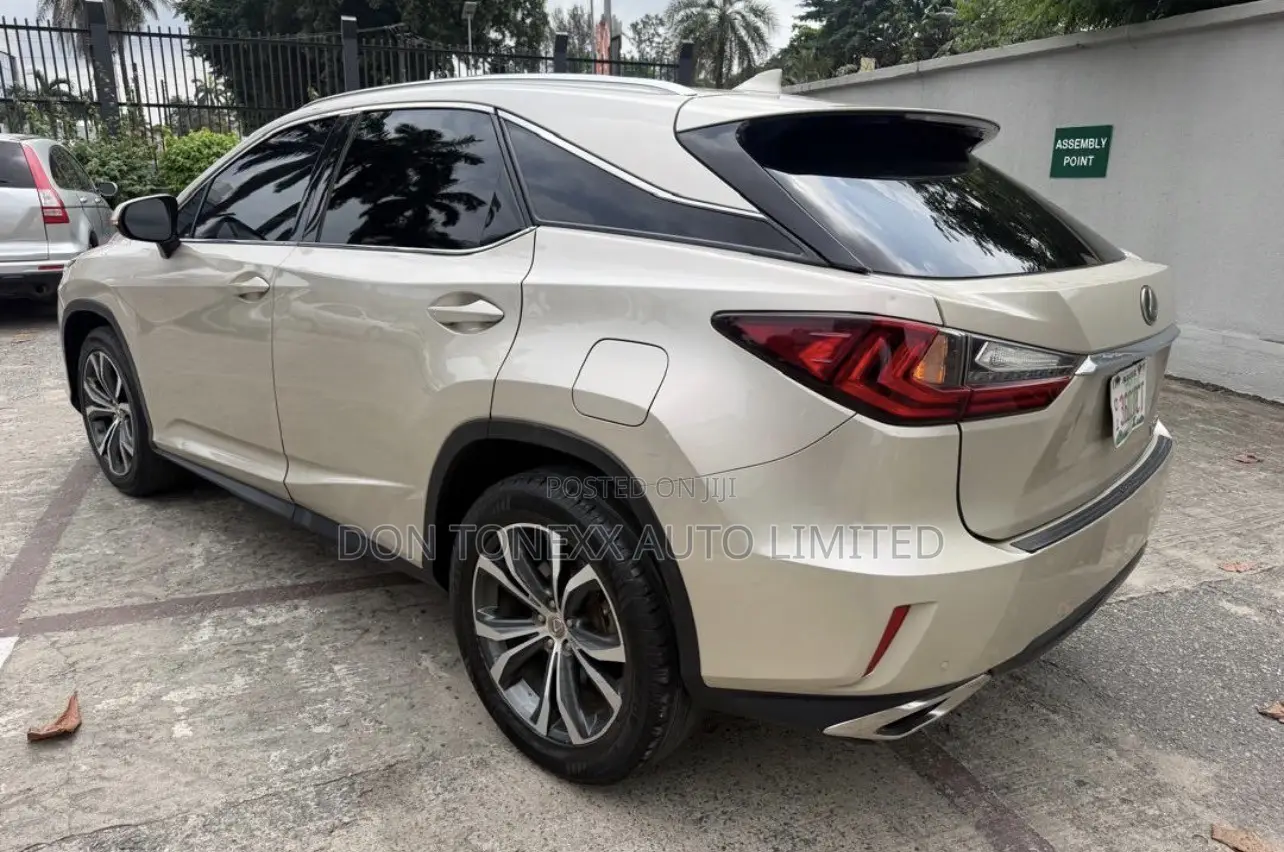 Lexus RX 350 AWD 2017 Gold