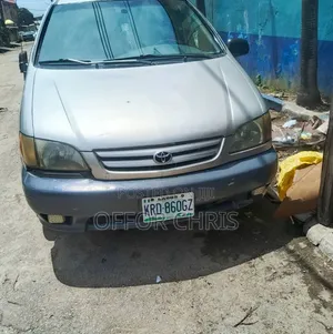 Toyota Sienna 2002 Silver