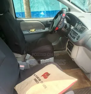 Toyota Sienna 2002 Silver