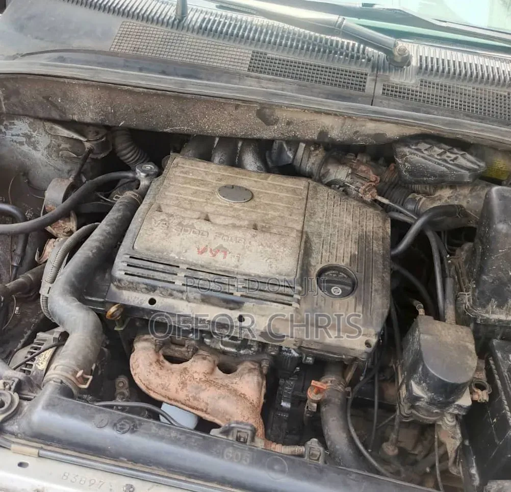 Toyota Sienna 2002 Silver