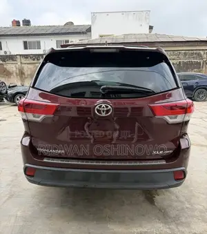 Toyota Highlander 2016 Red