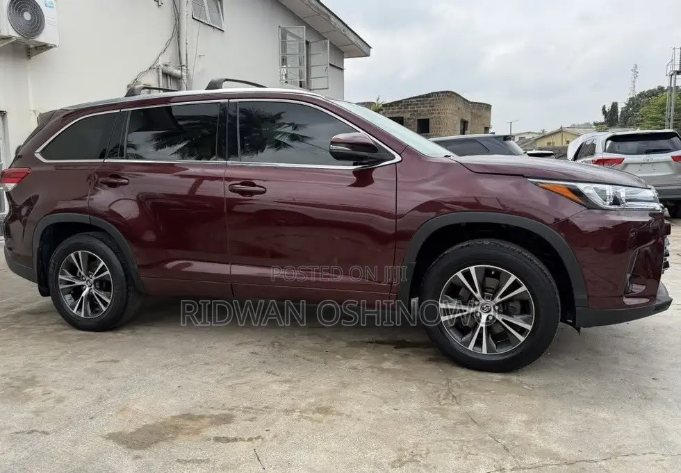 Toyota Highlander 2016 Red