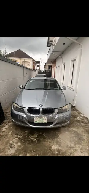 BMW 328i 2011 Blue