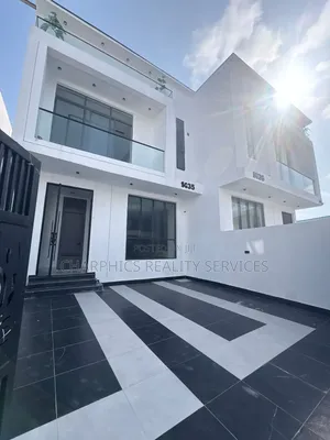 4bdrm Duplex in Chevron for sale