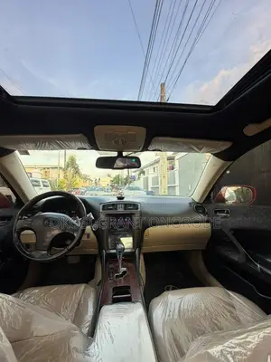 Lexus IS 250 2008 Red