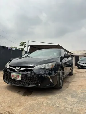 Toyota Camry SE 4dr Sedan (2.5L 4cyl 6A) 2016 Black