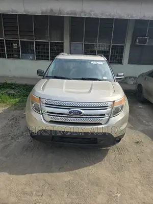 Ford Explorer 2011 Silver