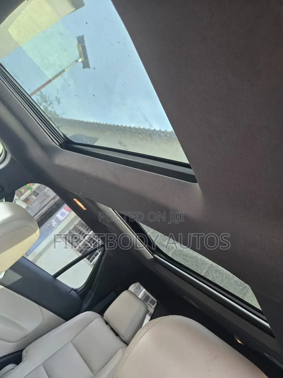 Ford Explorer 2011 Silver