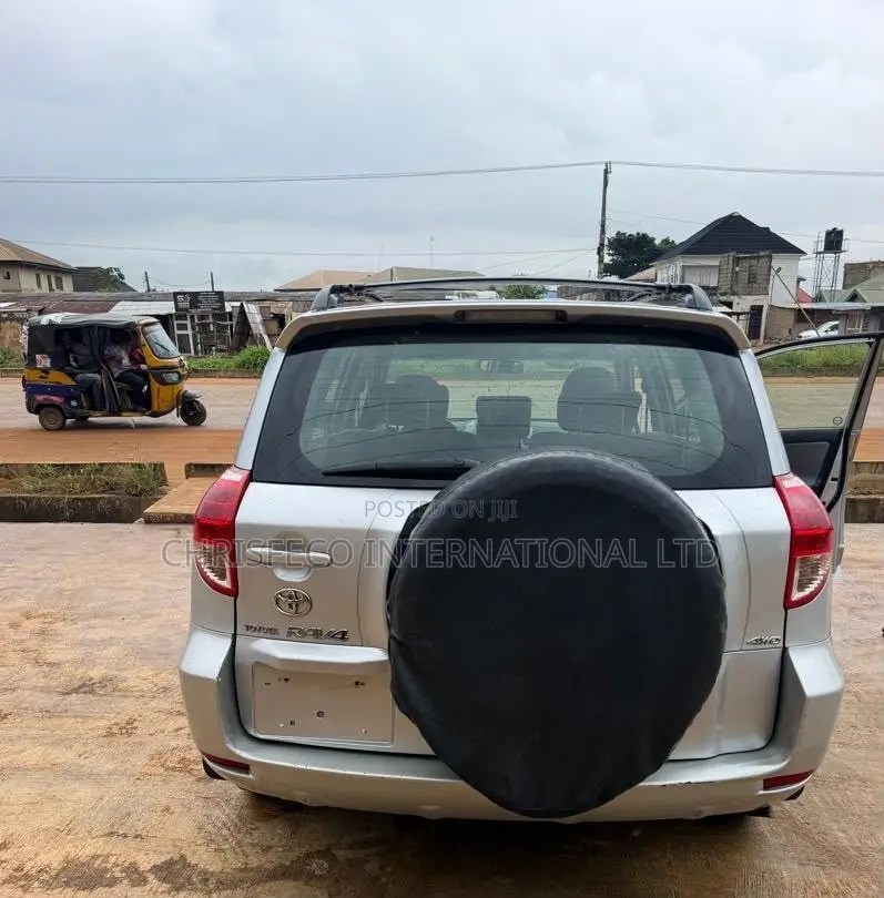 Toyota RAV4 2008 Silver