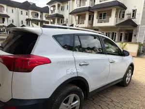 Toyota RAV4 2014 White