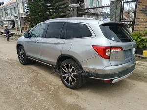 Honda Pilot 2019 Silver