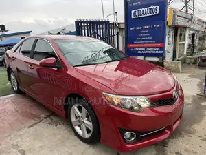 Toyota Camry SE 4dr Sedan w/Prod. End 11/13 (3.5L 6cyl 6A) 2014 Red