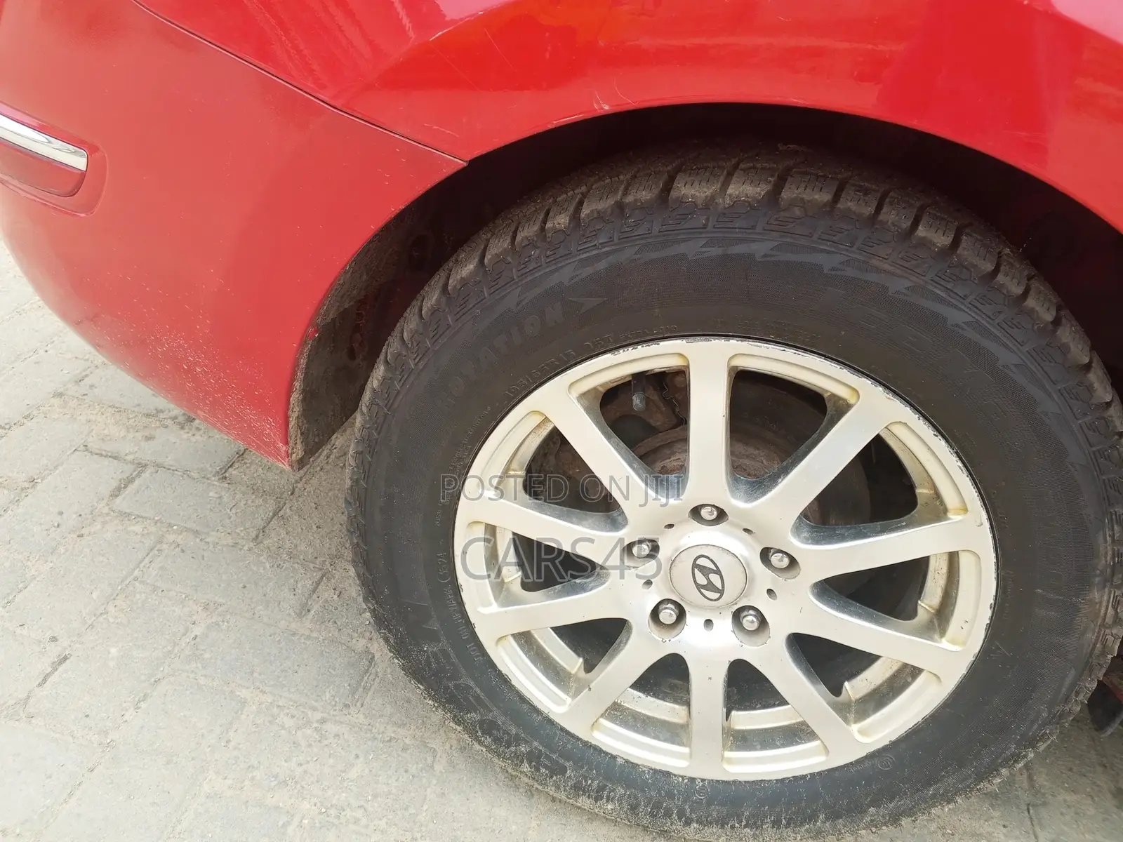 Hyundai Elantra 2009 Red