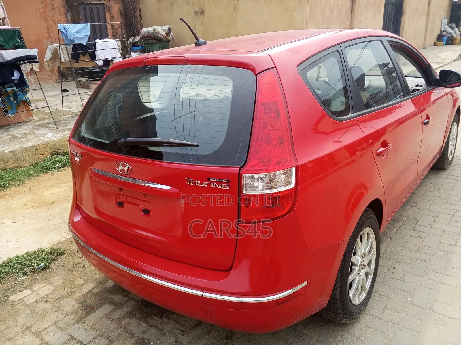Hyundai Elantra 2009 Red