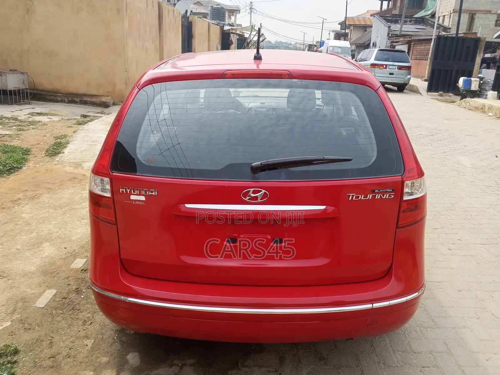 Hyundai Elantra 2009 Red