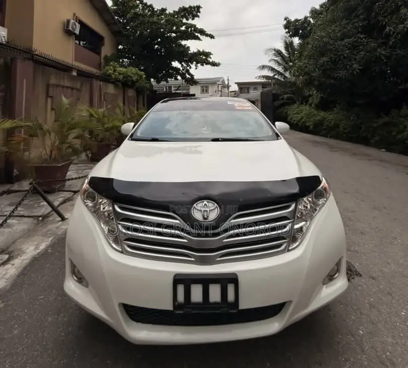 Toyota Venza AWD 2011 White