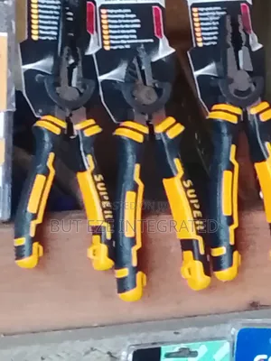 Super Pliers