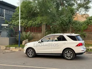 Mercedes-Benz GLE-Class GLE 350 4MATIC 2019 White
