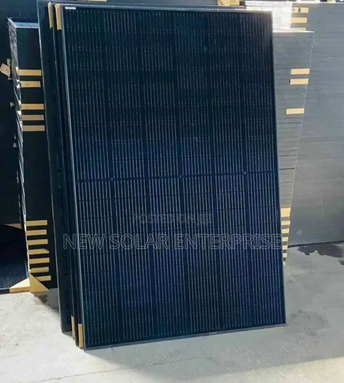 Longi Solar Panel 500 Watt Mano