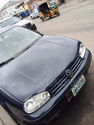 Volkswagen Golf 2005 Blue