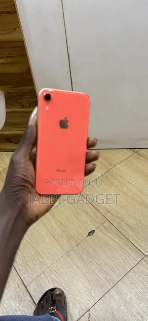 Apple iPhone XR 64 GB Orange