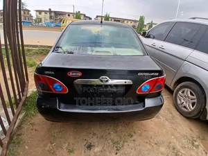 Toyota Corolla 2006 Black
