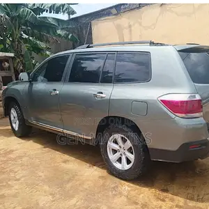 Toyota Highlander 2013