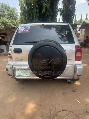 Toyota RAV4 Automatic 2003 Silver