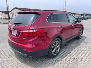 Hyundai Santa Fe 2013 Red