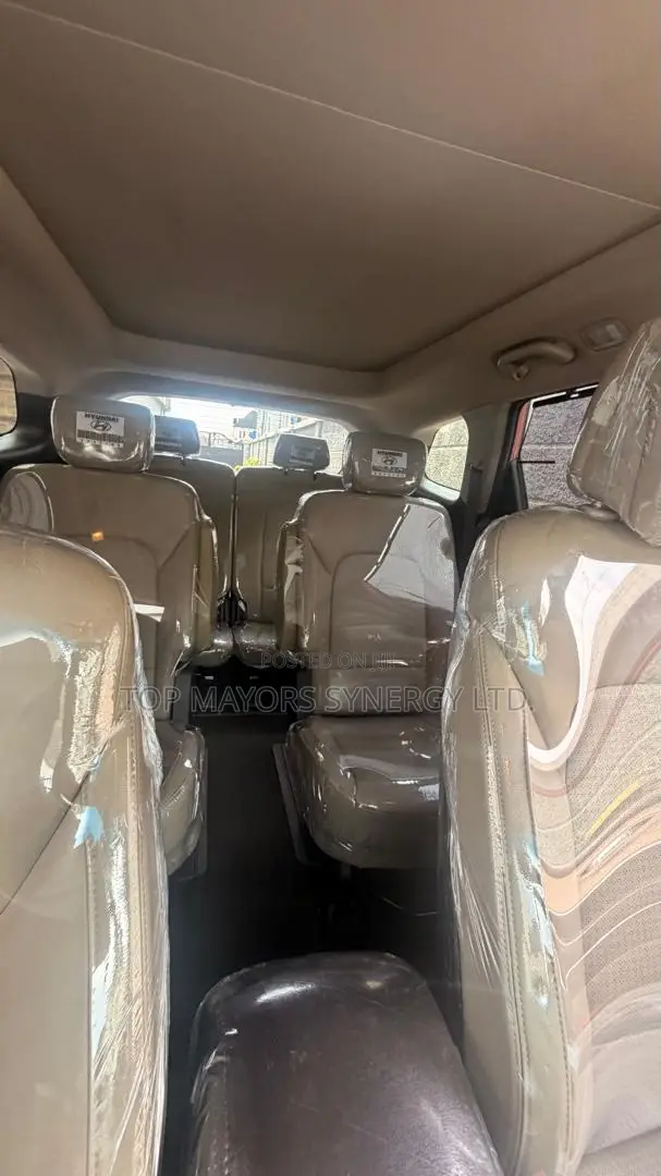 Hyundai Santa Fe 2013 Red