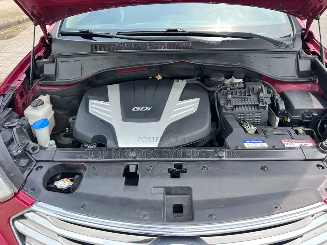 Hyundai Santa Fe 2013 Red