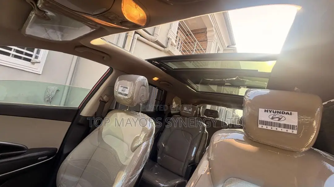 Hyundai Santa Fe 2013 Red