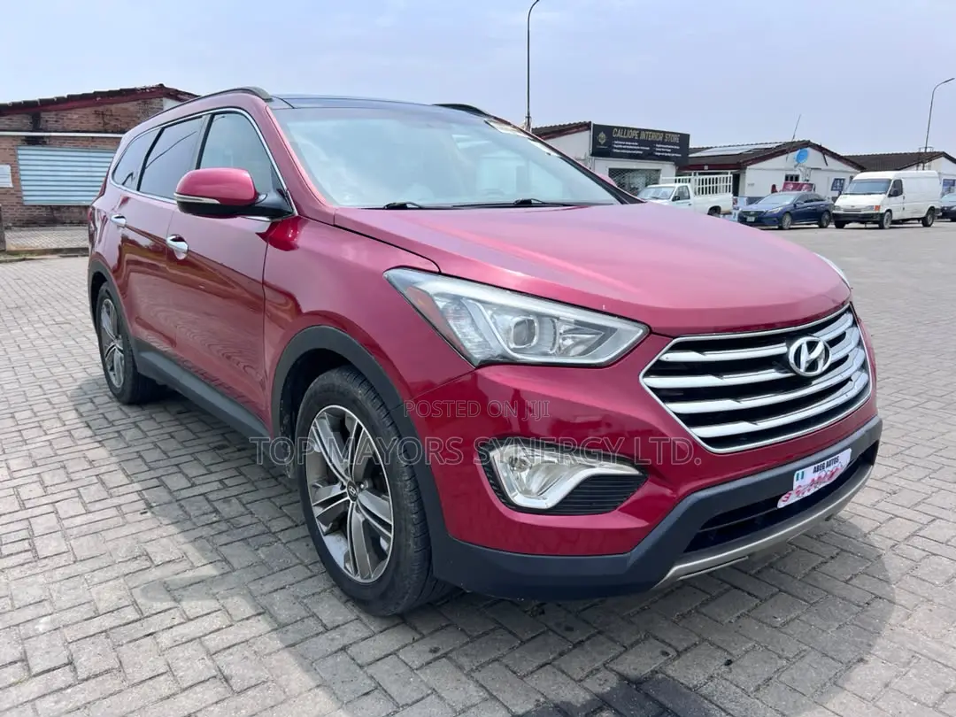 Hyundai Santa Fe 2013 Red