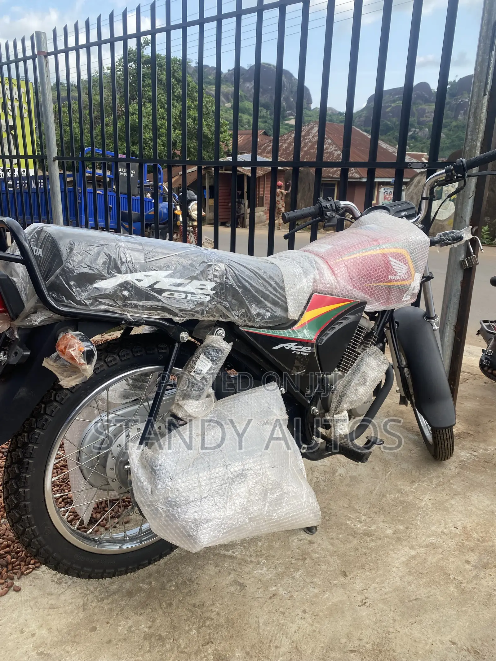 New Honda CB 2026 Red