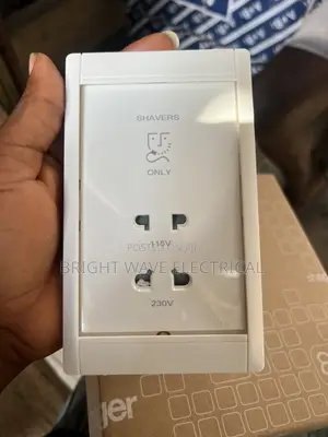 Shaver Socket