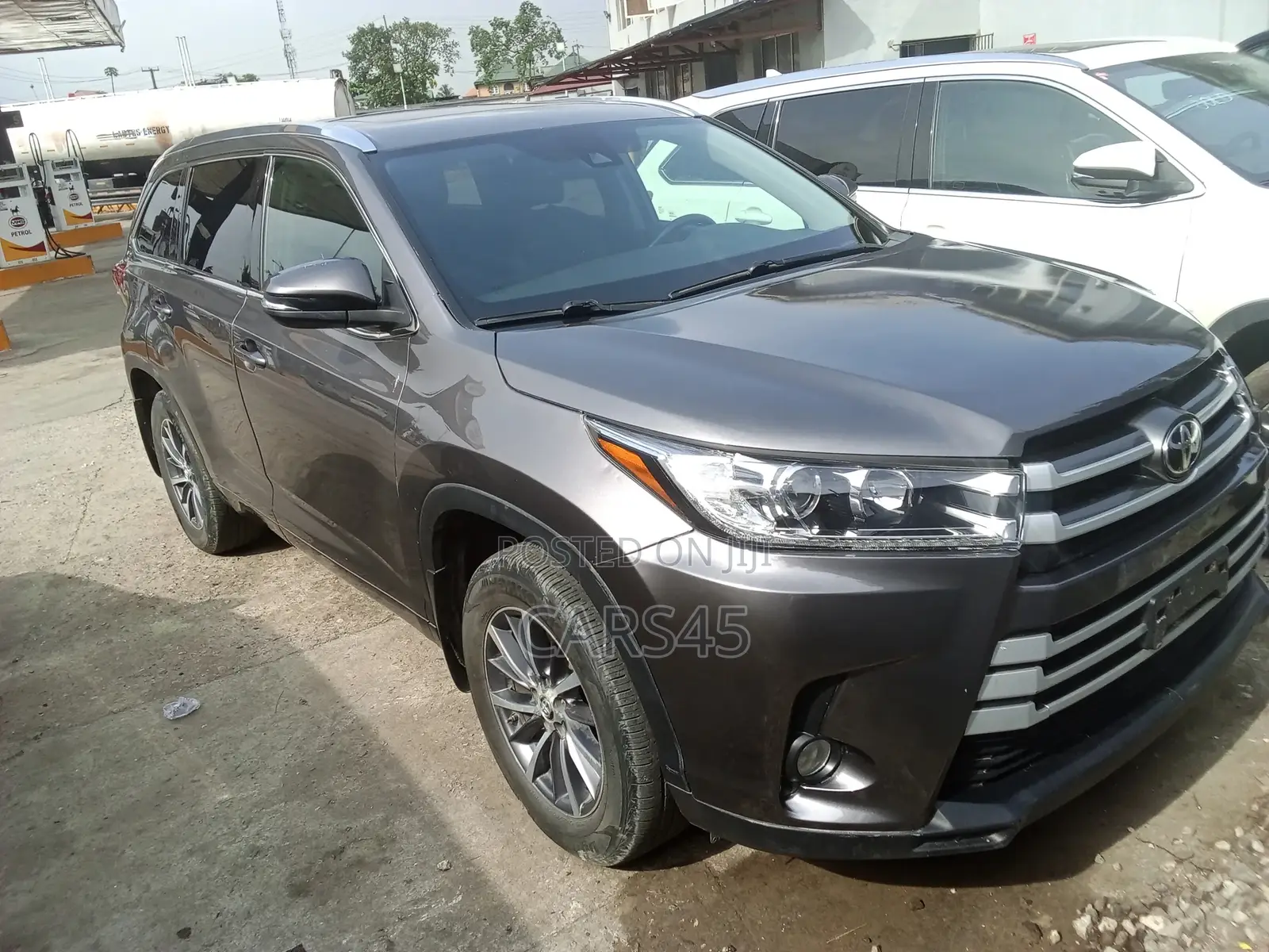 Toyota Highlander 2019 Gray