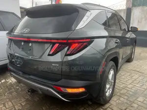 Hyundai Tucson 2022 Green