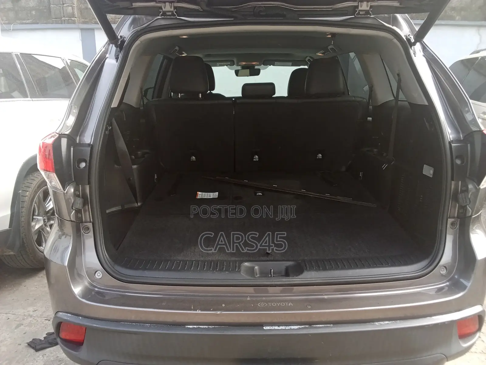 Toyota Highlander 2019 Gray