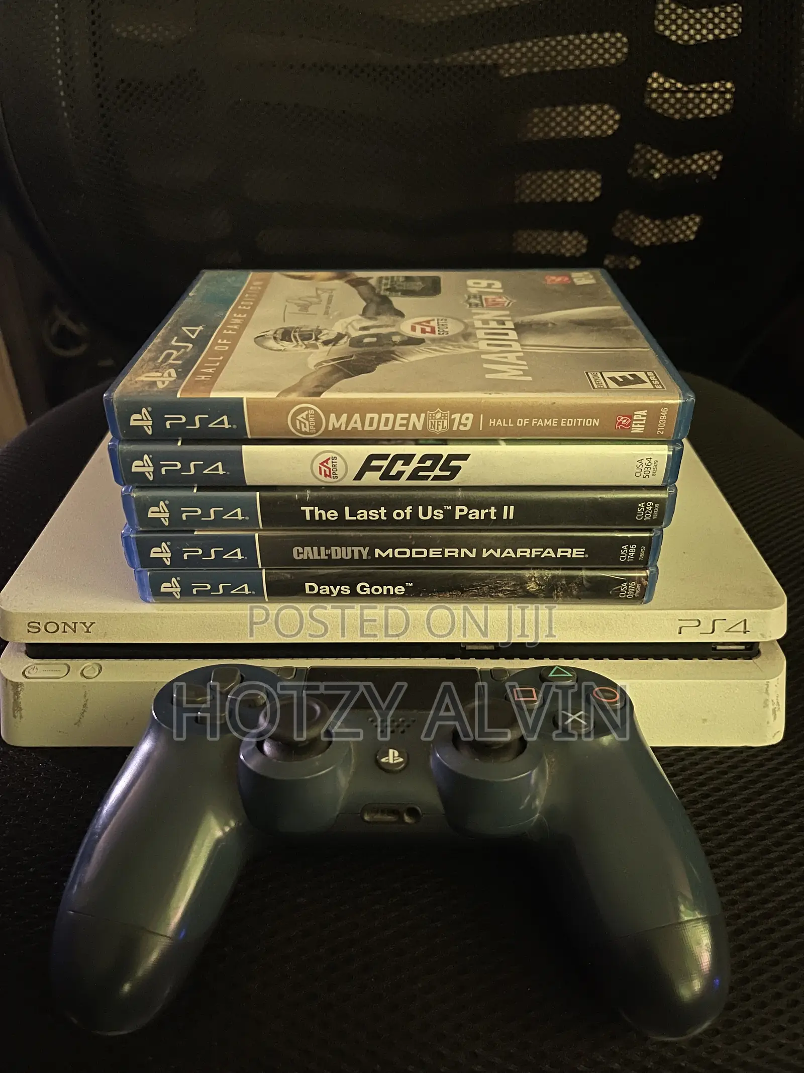 PlayStation 4 Slim