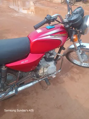 Bajaj Boxer 100 2025 Red