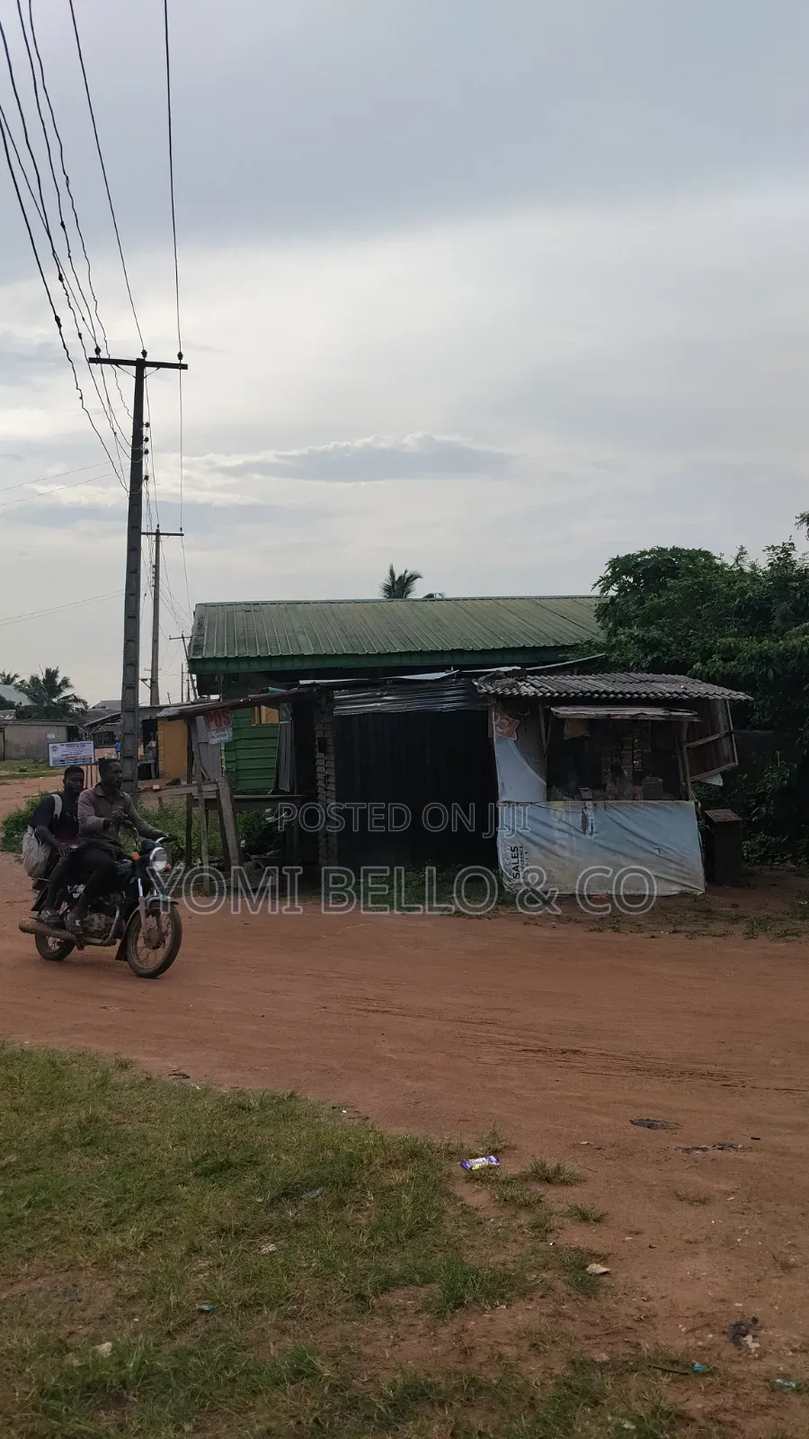 A Full Plot at Iloye, Dalemo, Sango Ota.