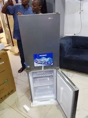 Skyrun 170L Household Fridge for Organised Food Storage