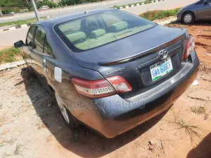 Toyota Camry 2011 Gray
